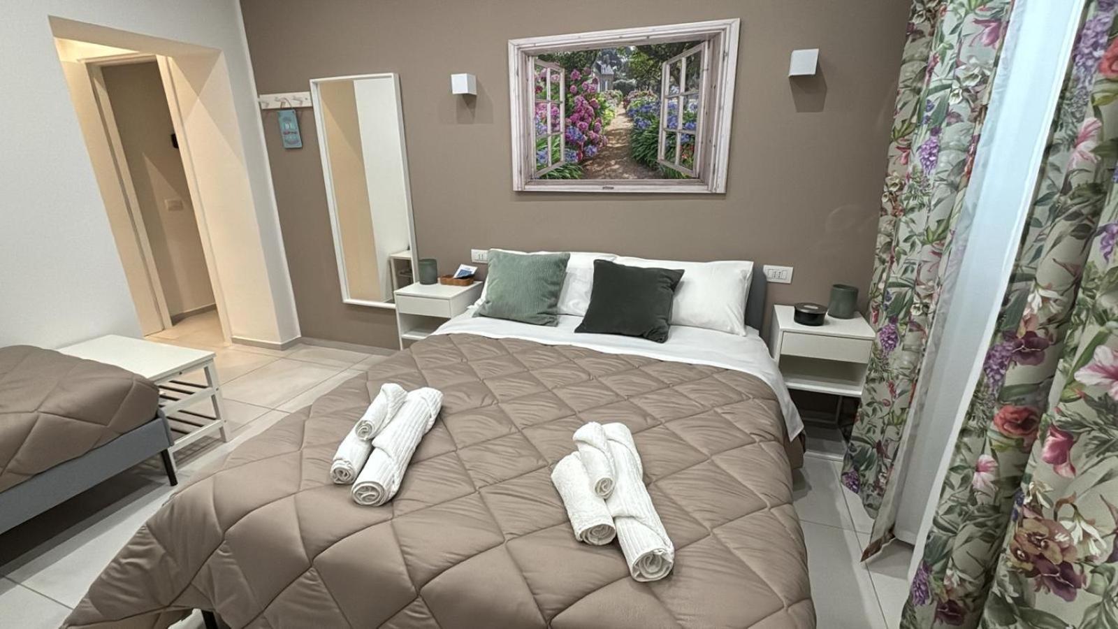 Hotel Di Passaggio Bari Zewnętrze zdjęcie