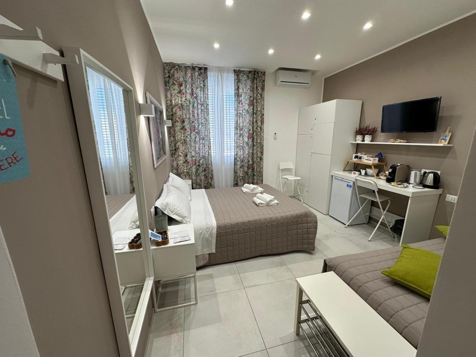 Hotel Di Passaggio Bari Zewnętrze zdjęcie